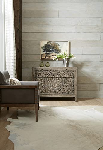 Hooker Furniture La Grange Lockhart Three-Drawer Chest - Image 2
