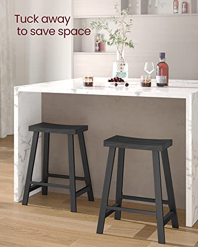 VASAGLE Bar Stools Set, 23.6 Inches High, ULBC074B56 - Image 4