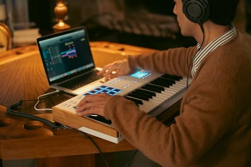 ARTURIA KeyLab 49 Mk3 White MIDI Controller - Image 5
