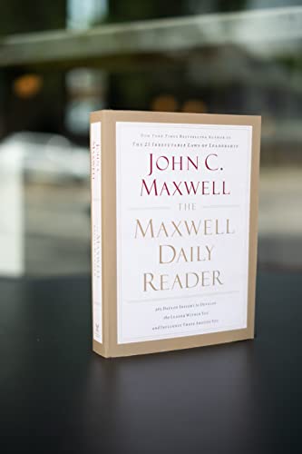 The Maxwell Daily Reader: 365 Days of Insight to Develop the Leader Within You and Influence Those Around You by John C. Maxwell - Image 3